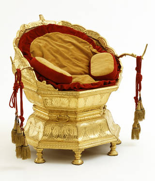 throne chair