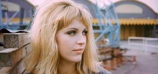 Photo for British Blonde: Women, Desire and the Image in Post-War Britain