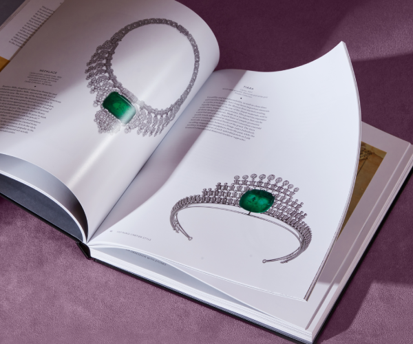 Exhibition books CARTIER exhibition book